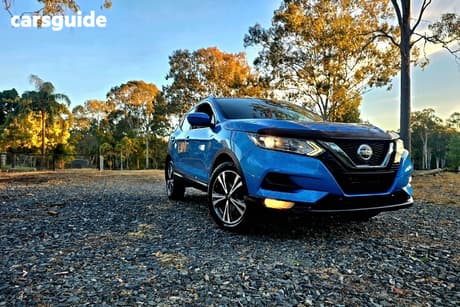 Blue 2020 Nissan Qashqai Wagon St-L
