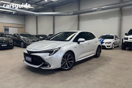 White 2024 Toyota Corolla Hatchback Zr Hybrid