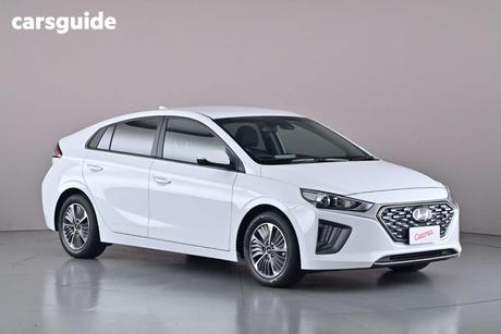 White 2021 Hyundai Ioniq Hatchback Plug-In Hybrid Elite