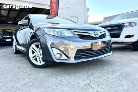 Grey 2012 Toyota Camry Sedan Hybrid Hl