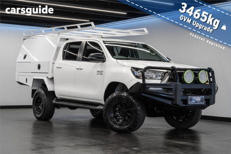 White 2022 Toyota Hilux Double Cab Chassis Sr (4X4)