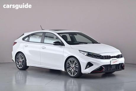 White 2022 Kia Cerato Hatchback Gt