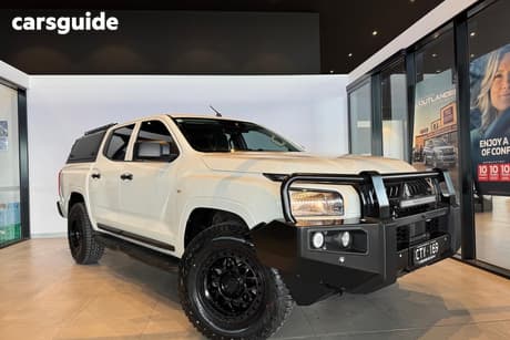 White 2024 Mitsubishi Triton Double Cab Pick Up Glx (4X2)