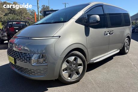 Grey 2022 Hyundai Staria Wagon Highlander