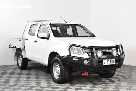 White 2017 Isuzu D-MAX Crew Cab Chassis Sx (4X4)