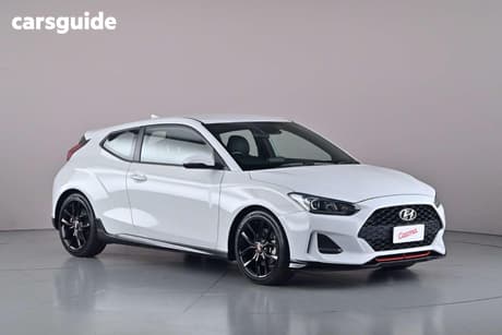 White 2019 Hyundai Veloster Coupe Turbo