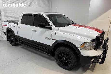 White 2017 RAM 1500 Crew Cab Utility Laramie (4X4) 885Kg