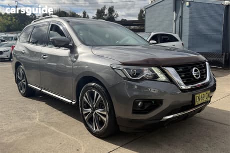 Grey 2017 Nissan Pathfinder Wagon Ti (4X2)