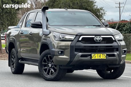 Bronze 2021 Toyota Hilux Double Cab Pick Up Rogue (4X4)