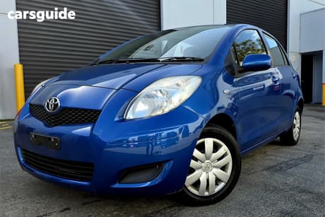 Blue 2009 Toyota Yaris Hatchback Yr