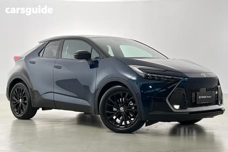 Green 2024 Toyota C-HR Wagon Gr-Sport Hybrid