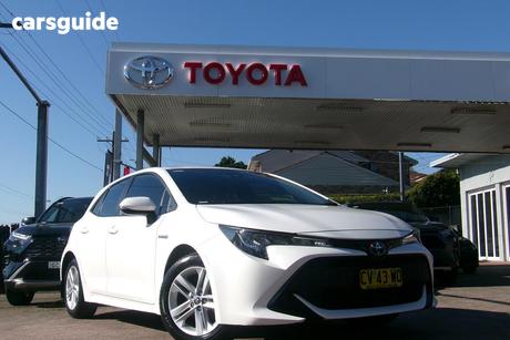 White 2019 Toyota Corolla Hatchback Ascent Sport (Hybrid)