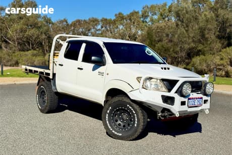 White 2011 Toyota Hilux Dual Cab Chassis Sr (4X4)