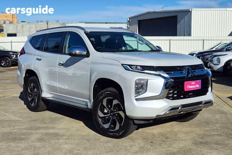 White 2025 Mitsubishi Pajero Sport Wagon Gls (4Wd) 7 Seat