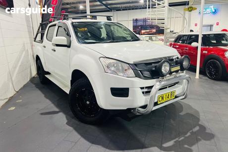 White 2014 Isuzu D-MAX Cab Chassis Sx (4X4)
