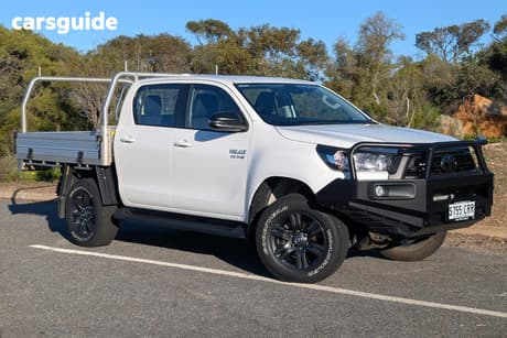 White 2023 Toyota Hilux Double Cab Chassis Sr (4X4)