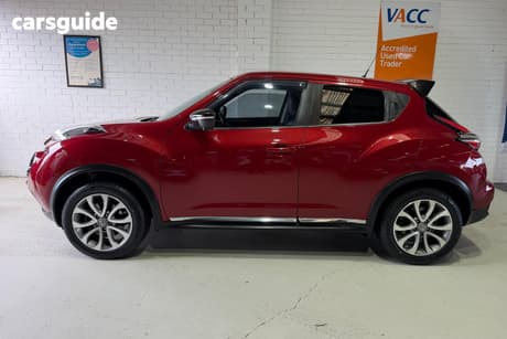 Red 2015 Nissan Juke Wagon Ti-S (Awd)