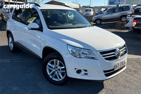 White 2008 Volkswagen Tiguan Wagon 103 Tdi