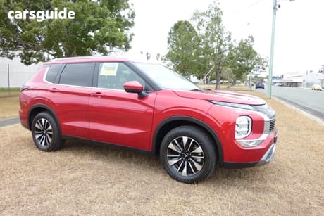 Red 2025 Mitsubishi Outlander Wagon Ls 7 Seat (2Wd)