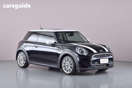 Black 2023 Mini Cooper Hatchback Classic Plus 3D Hatch