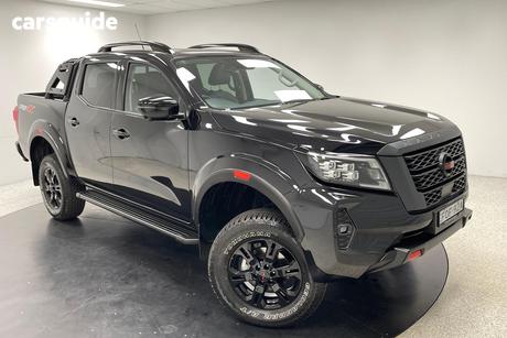 Black 2024 Nissan Navara Dual Cab Pick-up Pro-4X (4X4)