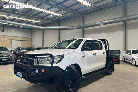 White 2020 Toyota Hilux Double Cab Chassis Sr (4X4)