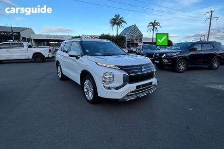 White 2024 Mitsubishi Outlander Wagon Ls 7 Seat (2Wd)