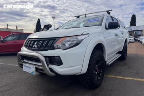 White 2018 Mitsubishi Triton Dual Cab Utility Glx Plus (4X4)