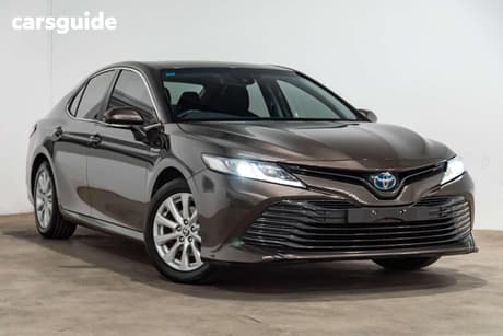 Bronze 2020 Toyota Camry Sedan Ascent