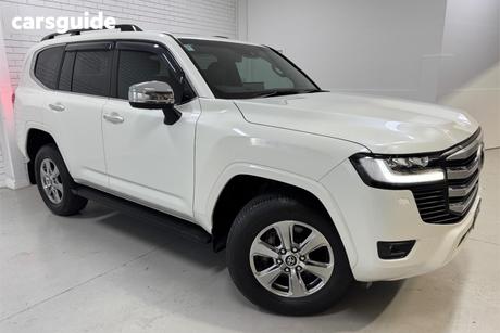 White 2023 Toyota Landcruiser Wagon Lc300 Sahara (4X4)