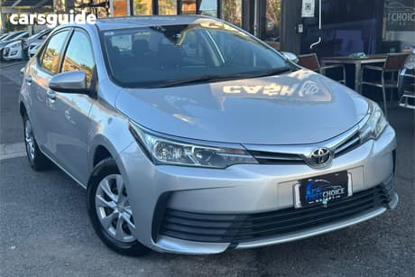Silver 2017 Toyota Corolla Sedan Ascent
