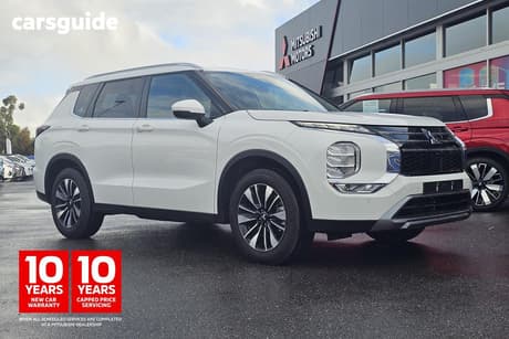 White 2025 Mitsubishi Outlander Wagon Ls 7 Seat (2Wd)