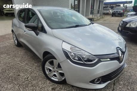 Silver 2015 Renault Clio Hatchback Expression