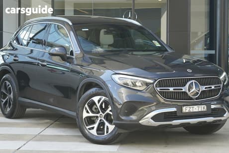Grey 2025 Mercedes-Benz GLC300 Wagon 4Matic Avantgarde