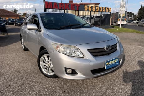 Silver 2009 Toyota Corolla Sedan Ultima