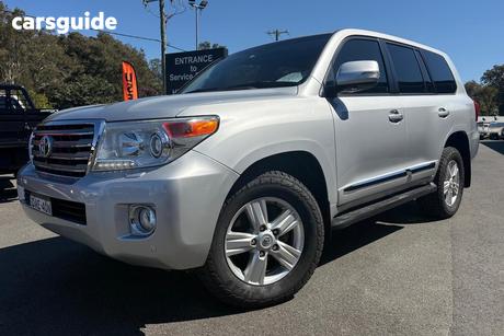Silver 2015 Toyota Landcruiser Wagon Gx (4X4)