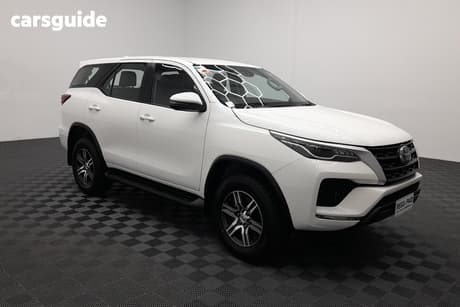White 2023 Toyota Fortuner Wagon Gx