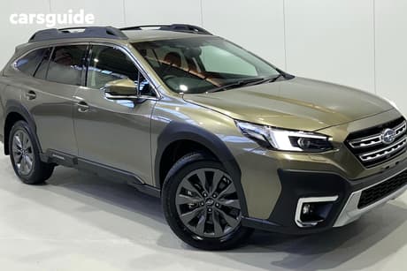 Green 2025 Subaru Outback Wagon Awd