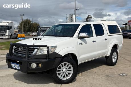 White 2012 Toyota Hilux Dual Cab Pick-up Sr5 (4X4)
