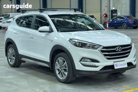 White 2017 Hyundai Tucson Wagon Active X (Fwd)