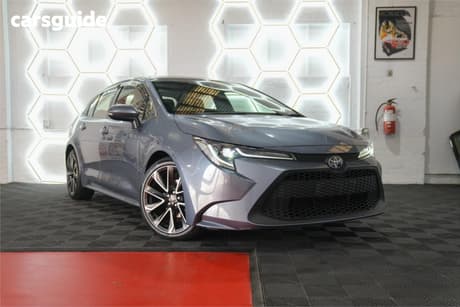 Grey 2020 Toyota Corolla Sedan Zr
