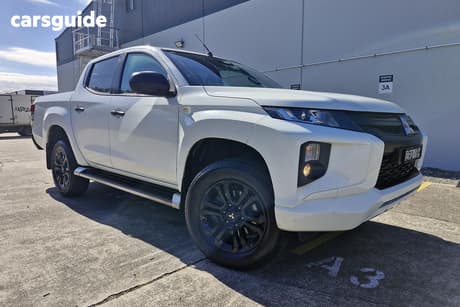 White 2021 Mitsubishi Triton Double Cab Pick Up Glx-R (4X4)