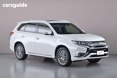 White 2020 Mitsubishi Outlander Wagon Phev (Hybrid) Exceed
