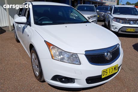 White 2011 Holden Cruze Sedan Cd