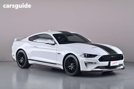 White 2022 Ford Mustang Fastback Gt 5.0 V8