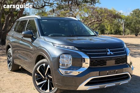 Grey 2025 Mitsubishi Outlander Wagon Phev Exceed 5+2 Seat (Awd)