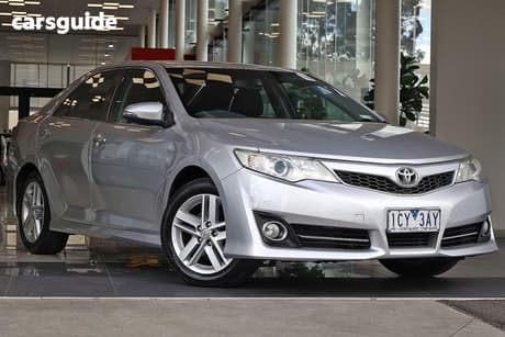 Silver 2014 Toyota Camry Sedan Atara Sl