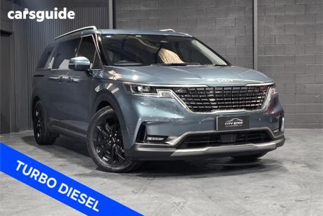 Blue 2023 Kia Carnival Wagon Special Edition