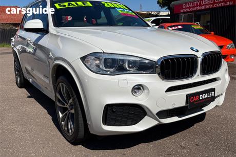 White 2018 BMW X5 Wagon Xdrive 30D
