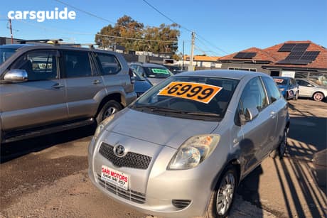 Silver 2007 Toyota Yaris Hatchback Yrs